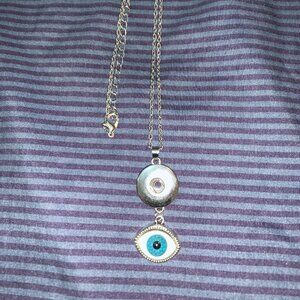 Eye Pendant Necklace Silver Tone Fashion Jewelry